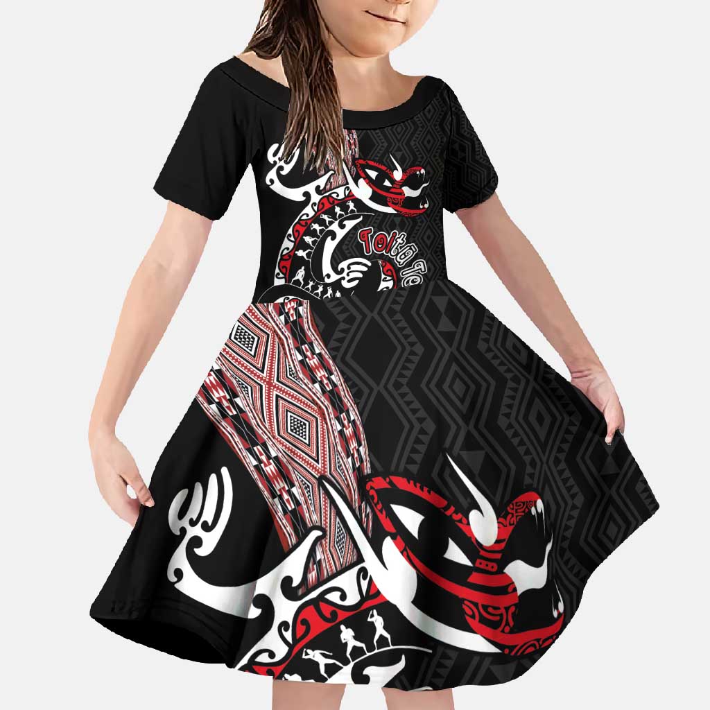 Aotearoa Toitu Te Tiriti Taniko Family Matching Short Sleeve Bodycon Dress and Hawaiian Shirt Maori Taniwha Haka - Honour the Treaty LT03 Daughter's Dress Black - Polynesian Pride