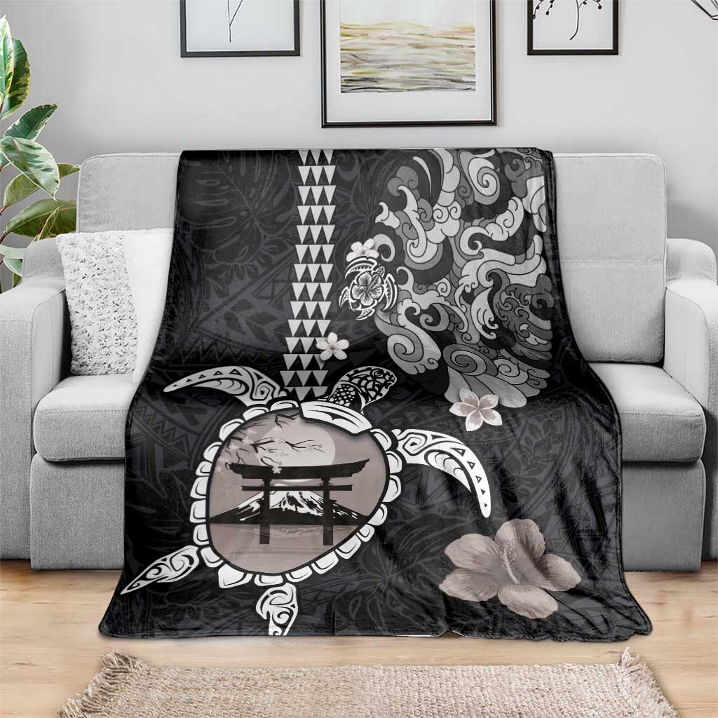 Hawaiian and Japanese Together Blanket Japanese Culture and Turtle Kakau Tattoo Black Color LT03 - Polynesian Pride