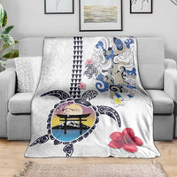 Hawaiian and Japanese Together Blanket Japanese Culture and Turtle Kakau Tattoo White Color LT03 - Polynesian Pride