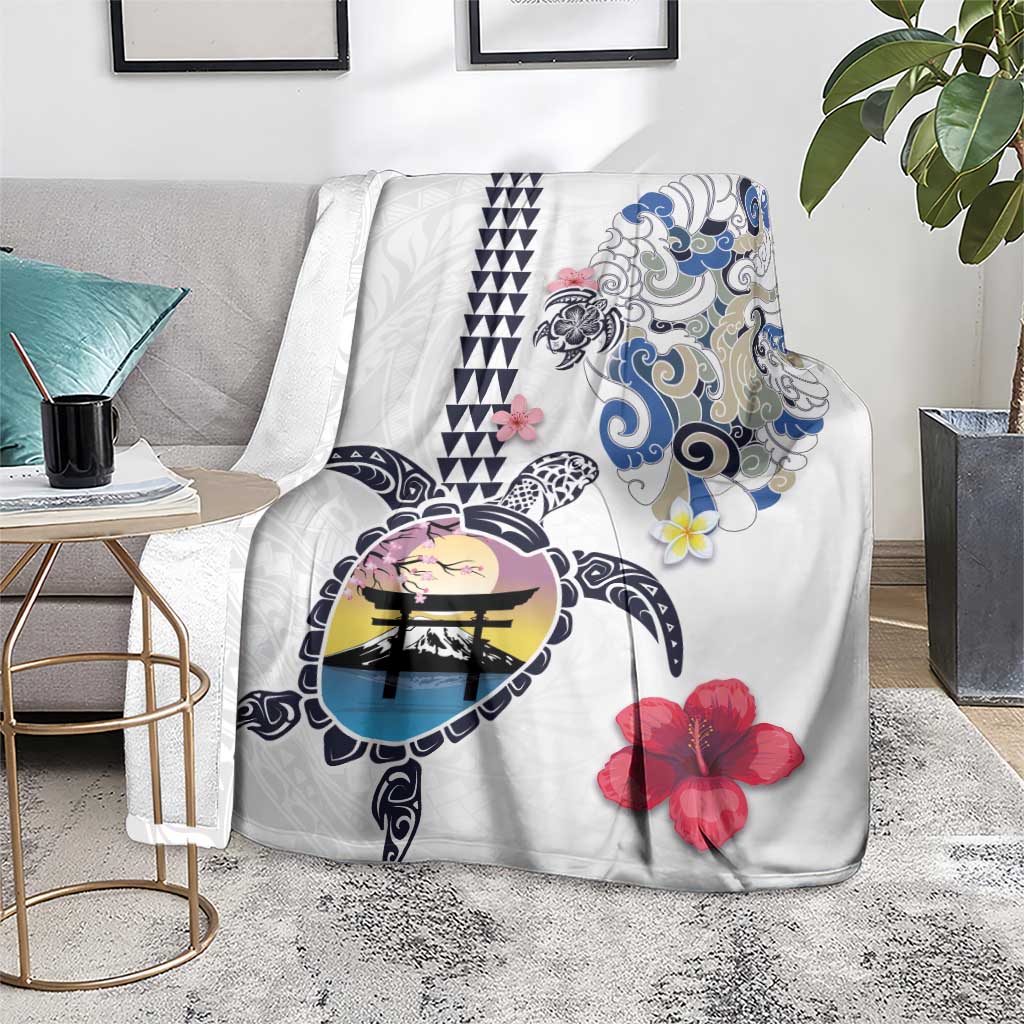 Hawaiian and Japanese Together Blanket Japanese Culture and Turtle Kakau Tattoo White Color LT03 - Polynesian Pride