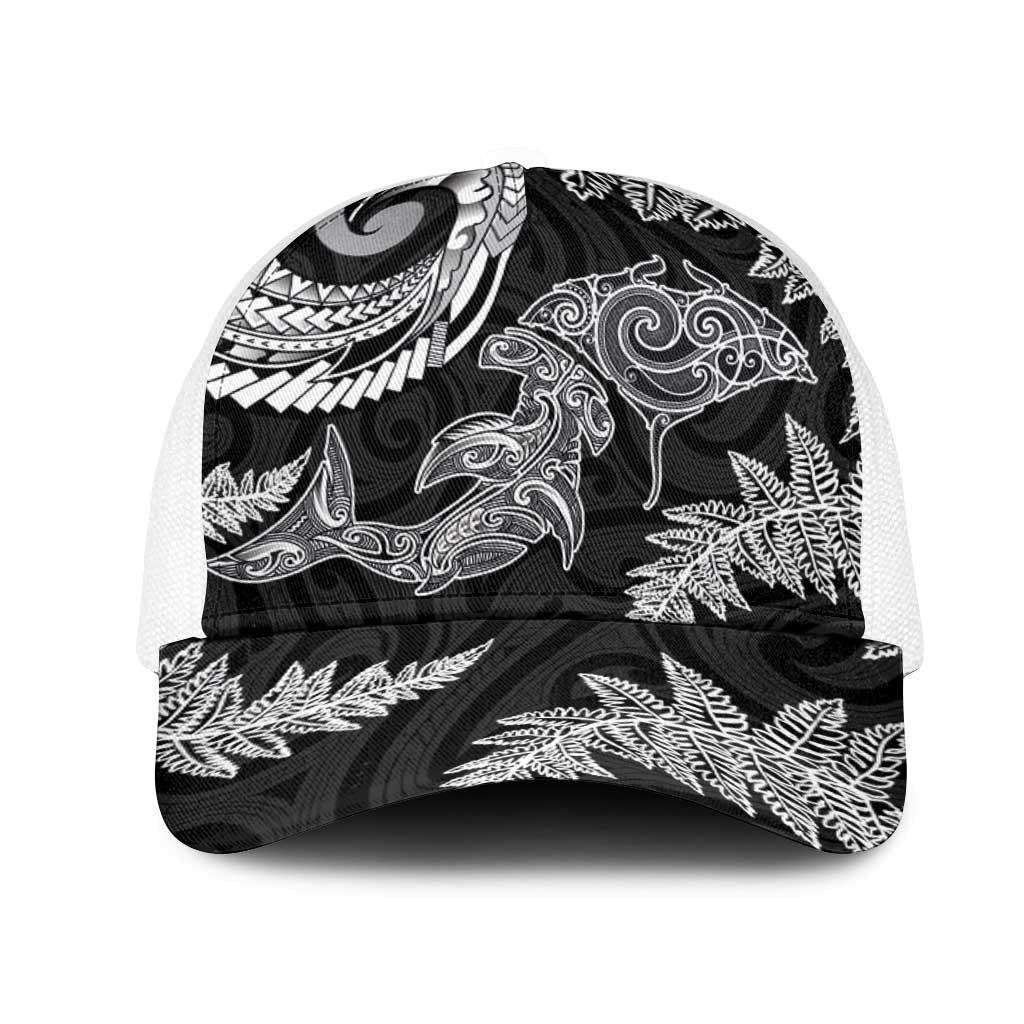 New Zealand Sea Animals with Maori Tribal Tattoo Mesh Trucker Cap Shark Manta Ray with Silver Fern Black LT03 One Size White Black - Polynesian Pride