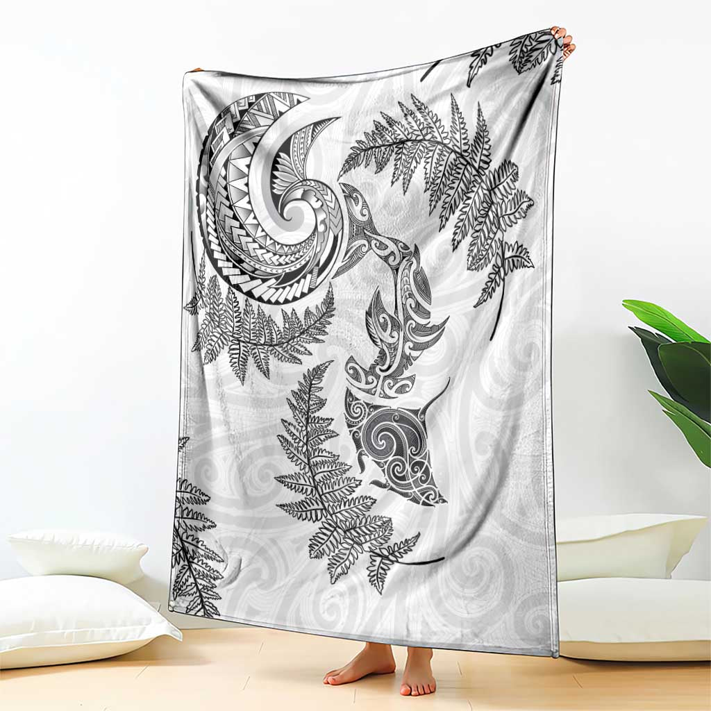 New Zealand Sea Animals with Maori Tribal Tattoo Blanket Shark Manta Ray with Silver Fern White LT03 - Polynesian Pride