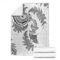 New Zealand Sea Animals with Maori Tribal Tattoo Blanket Shark Manta Ray with Silver Fern White LT03 - Polynesian Pride