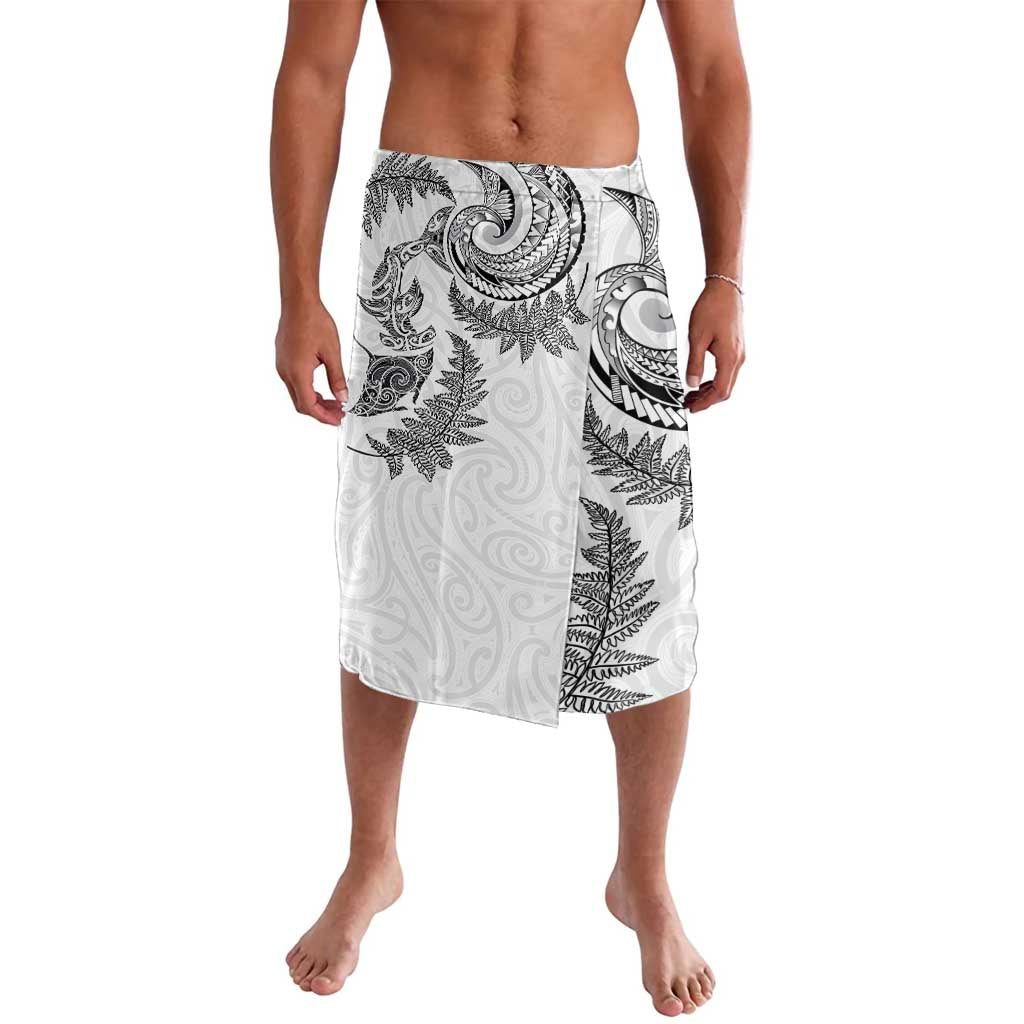 New Zealand Sea Animals with Maori Tribal Tattoo Lavalava Shark Manta Ray with Silver Fern White LT03 White - Polynesian Pride