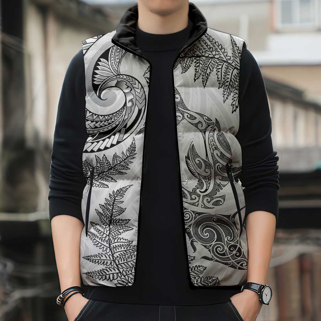 New Zealand Sea Animals with Maori Tribal Tattoo Sleeveless Puffer Jacket Shark Manta Ray with Silver Fern White LT03 - Polynesian Pride