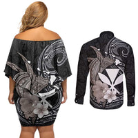 Hawaiian Whale and Kanaka Maoli Symbol Couples Matching Off Shoulder Short Dress and Long Sleeve Button Shirt Hibiscus with Hawaii Map and Polynesian Tattoo Grayscale Color LT03 - Polynesian Pride