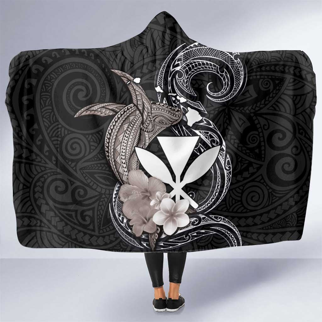 Hawaiian Whale and Kanaka Maoli Symbol Hooded Blanket Hibiscus with Hawaii Map and Polynesian Tattoo Grayscale Color LT03 One Size Black - Polynesian Pride