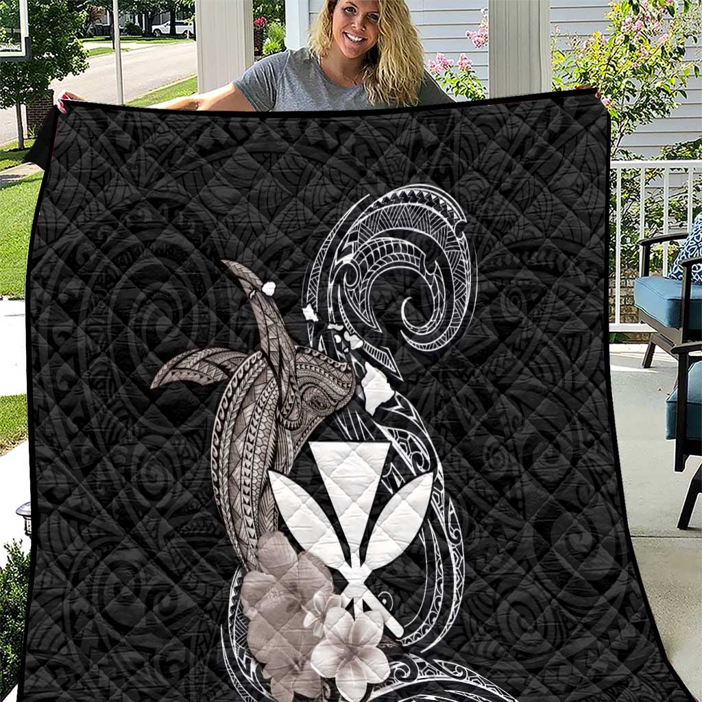 Hawaiian Whale and Kanaka Maoli Symbol Quilt Hibiscus with Hawaii Map and Polynesian Tattoo Grayscale Color LT03 Black - Polynesian Pride