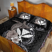 Hawaiian Whale and Kanaka Maoli Symbol Quilt Bed Set Hibiscus with Hawaii Map and Polynesian Tattoo Grayscale Color LT03 - Polynesian Pride