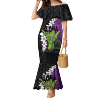 Hawaiian Halloween Family Matching Mermaid Dress and Hawaiian Shirt Horror Shaka Hand with Plumeria and Polynesian Tattoo Midnight Color LT03 Mom's Dress Purple - Polynesian Pride