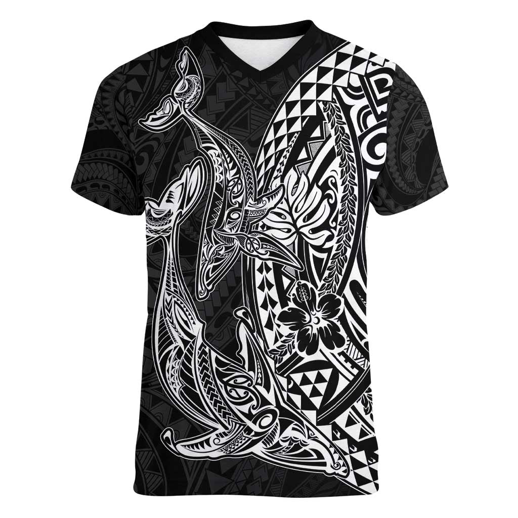 Hawaiian Whales Polynesian Art Motifs Women V-Neck T-Shirt Black Color LT03 Female Black - Polynesian Pride