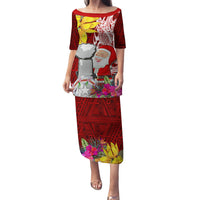 Custom Northern Mariana Islands Christmas Family Matching Puletasi Dress and Hawaiian Shirt Funny Santa Hug Latte Stone Ylang-ylang and Polynesia Pattern Red LT03 Mom's Dress Red - Polynesian Pride