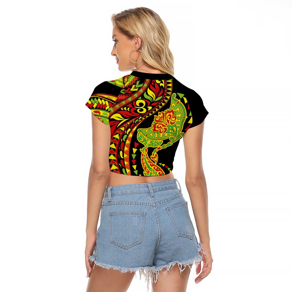 Hawaiian Manta Ray and Hammerhead Shark Tribal Tattoo Raglan Cropped T Shirt with Polynesian Tribal Pattern Kanaka Maoli Flag Color LT03 - Polynesian Pride