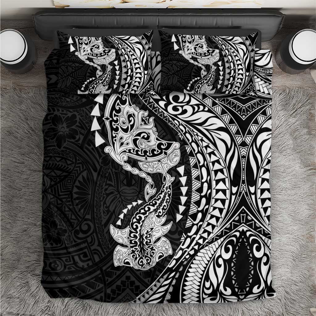 Hawaiian Manta Ray and Hammerhead Shark Tribal Tattoo Bedding Set with Polynesian Tribal Pattern Black-White Color