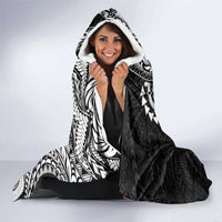 Hawaiian Manta Ray and Hammerhead Shark Tribal Tattoo Hooded Blanket with Polynesian Tribal Pattern Black-White Color LT03 - Polynesian Pride