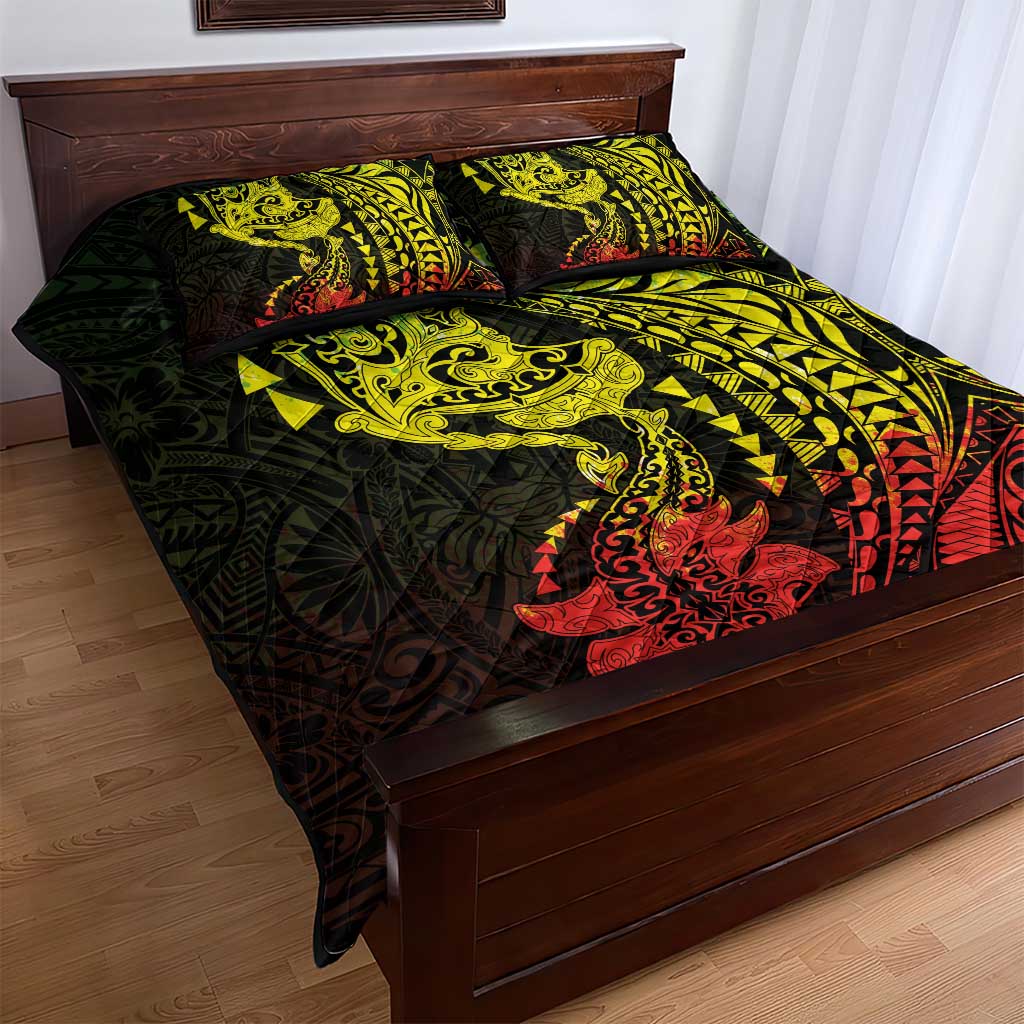 Hawaiian Manta Ray and Hammerhead Shark Tribal Tattoo Quilt Bed Set with Polynesian Tribal Pattern Reggae Style