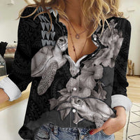 Hawaiian Turtle Love Couple Women Casual Shirt - Sweet Hibiscus and Kakau Pattern Grayscale Color LT03 Female Black - Polynesian Pride