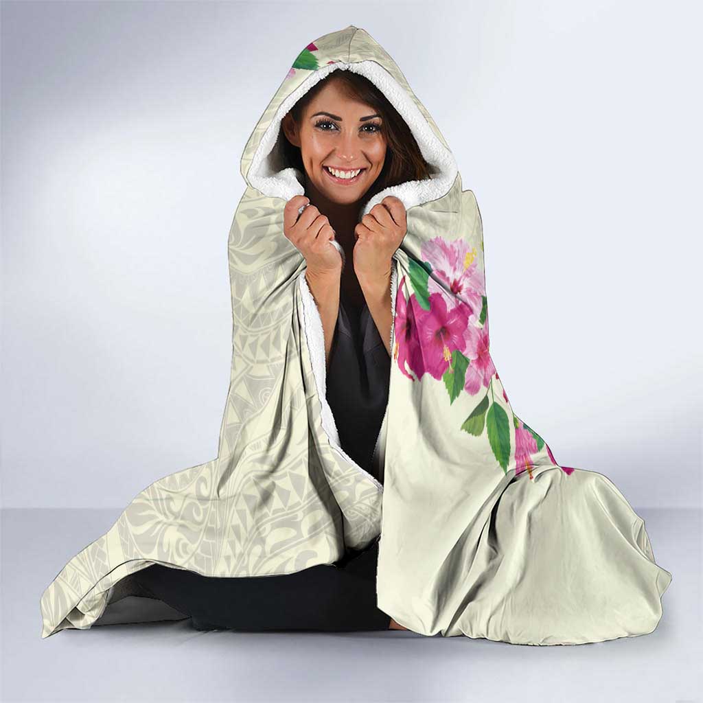 Hawaiian Hibiscus and Art Polynesian Tattoo Hooded Blanket Beige Color LT03 - Polynesian Pride