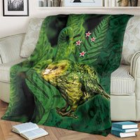 New Zealand Kkp Blanket Silver Fern with Close up of Green Fern Leaves and Maori Tattoo LT03 - Polynesian Pride