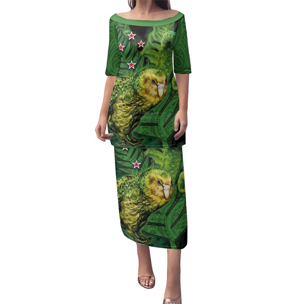 New Zealand Kkp Family Matching Puletasi and Hawaiian Shirt Silver Fern with Close up of Green Fern Leaves and Maori Tattoo LT03 Mom's Dress Green - Polynesian Pride