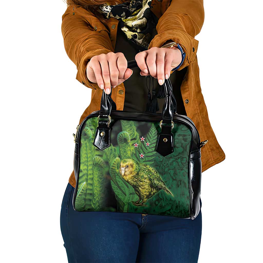 New Zealand Kkp Shoulder Handbag Silver Fern with Close up of Green Fern Leaves and Maori Tattoo LT03 One Size Green - Polynesian Pride