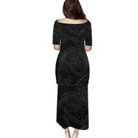 Hawaiian Kakau Art and Hisbiscus Tattoo Puletasi Tribal Pattern-Black Gradient Style - Polynesian Pride