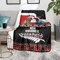 New Zealand Meri Kirihimete Blanket Christmas Tui Bird and Kea Bird - Haka Santa with Maori Koru Art Pattern LT03 - Polynesian Pride