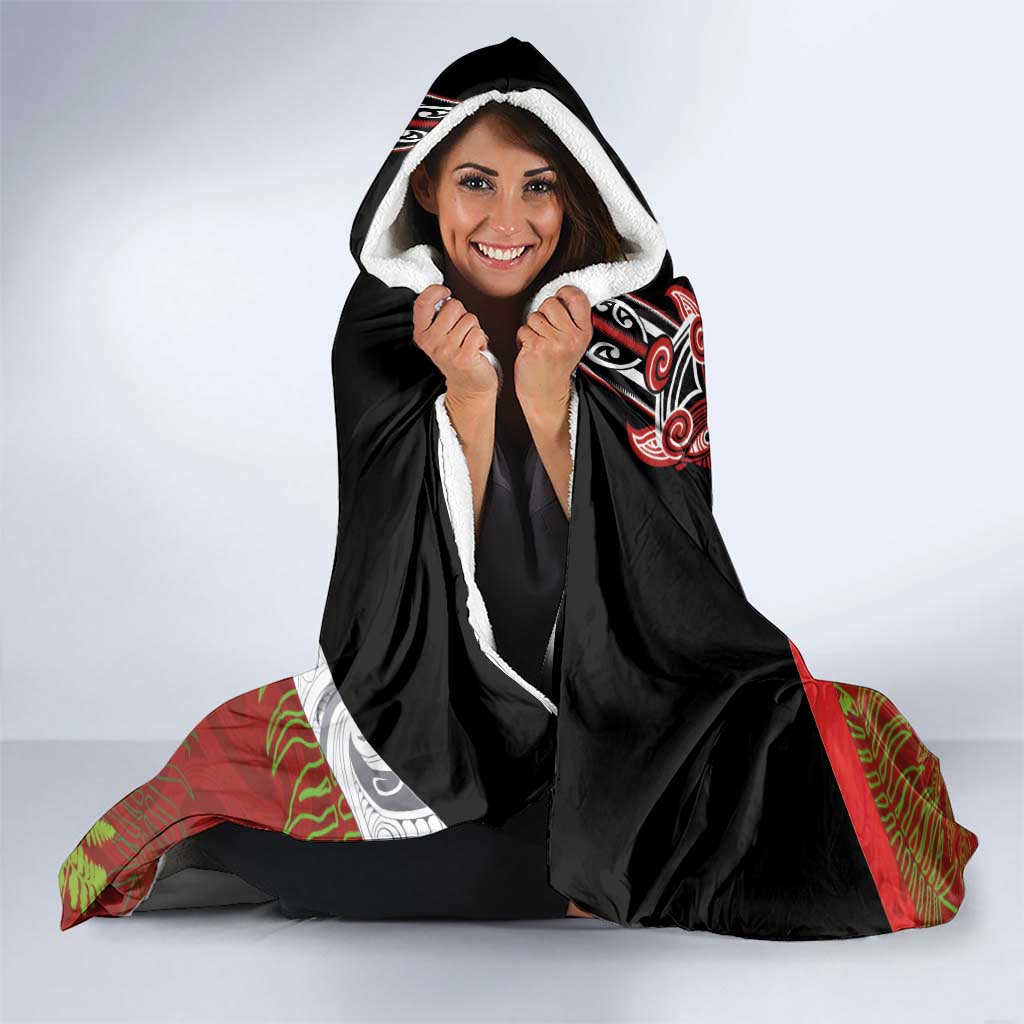 Aotearoa Toitu Te Tiriti Hooded Blanket Waitangi-Honour The Treaty NZ Tuatara and Plants LT03 - Polynesian Pride