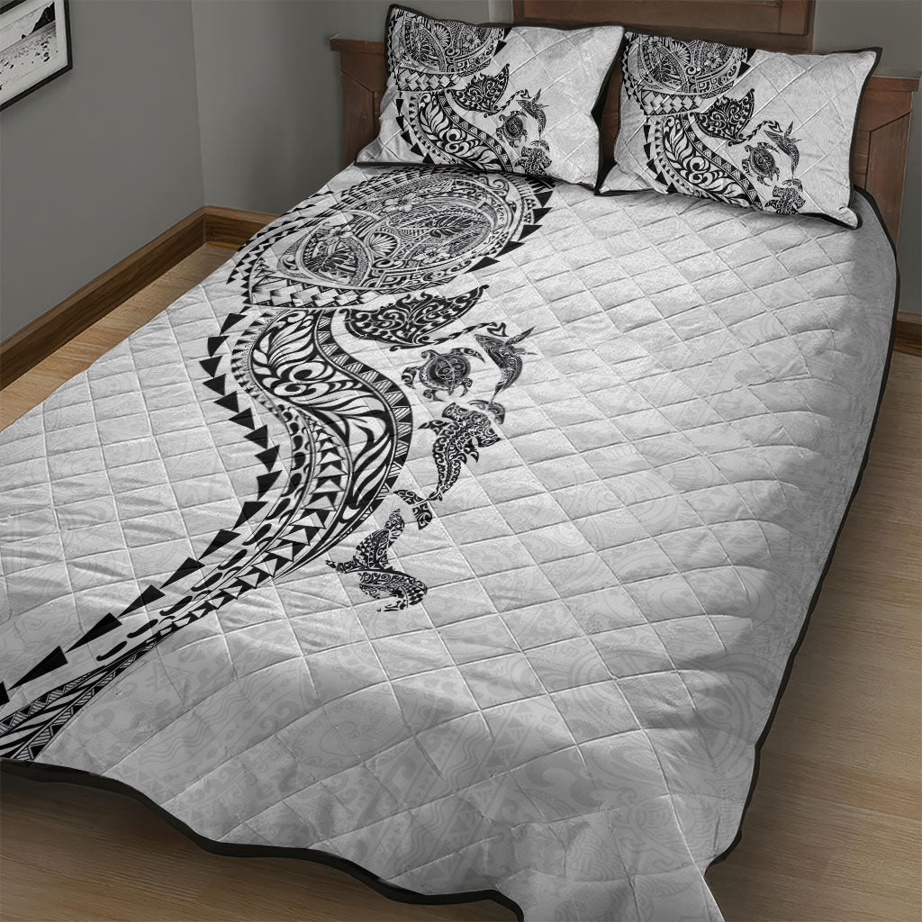 Hawaiian Kakau Tribal Sea Animals Tattoos Quilt Bed Set White Color