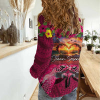 Hawaiian Turtle Love Couple Women Casual Shirt Ocean Serenade - Honu Honi Ihu with Hibiscus and Romantic Sunset Pink Color LT03 - Polynesian Pride