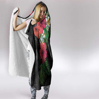 Hawaiian Tropical Plants Hooded Blanket Kakau Tattoo and Polynesian Pattern Half Black Color