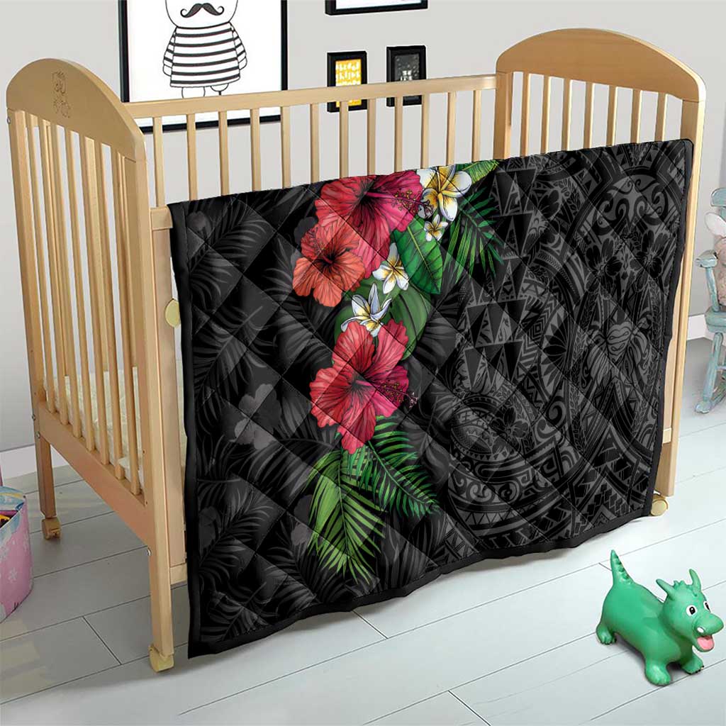 Hawaiian Tropical Plants Quilt Kakau Tattoo and Polynesian Pattern Half Black Color