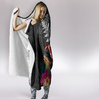 New Zealand Tuatara Hooded Blanket Silver Fern Hibiscus and Tribal Maori Pattern Black Color LT03 - Polynesian Pride