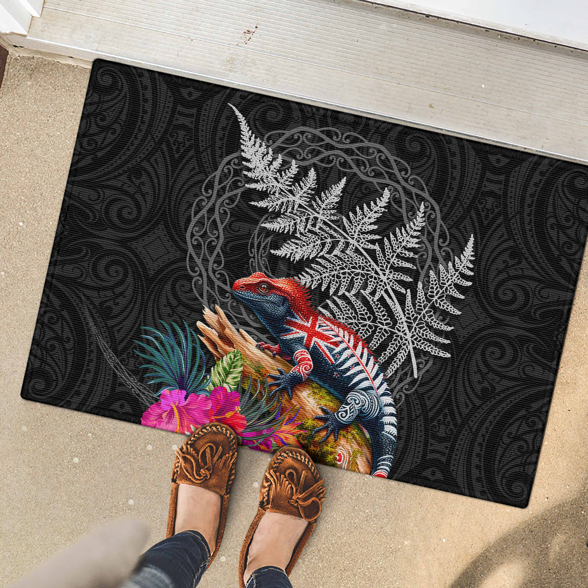 New Zealand Tuatara Rubber Doormat Silver Fern Hibiscus and Tribal Maori Pattern Black Color LT03 - Polynesian Pride