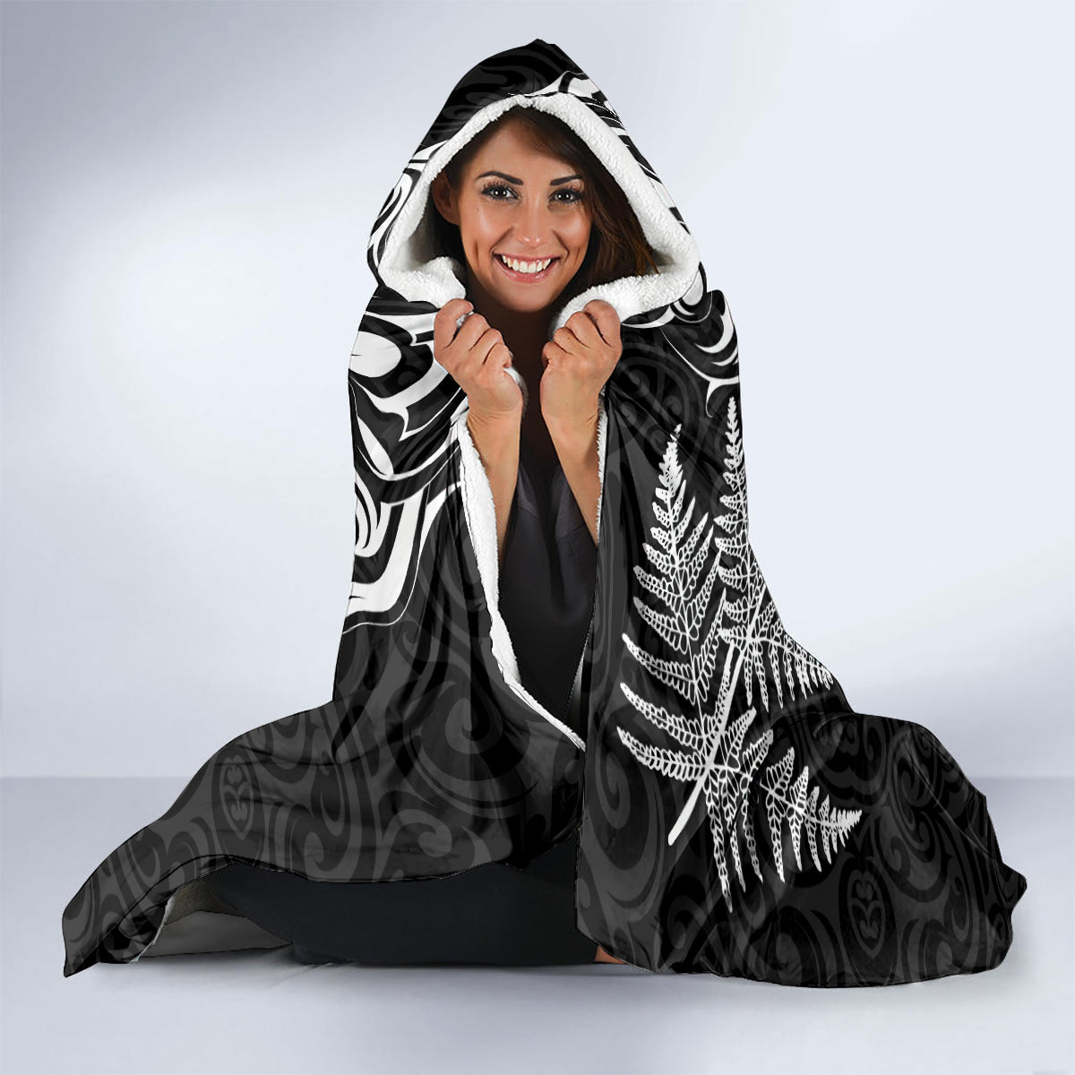 New Zealand Tuatara Tribal Tattoo Hooded Blanket Silver Fern and Maori Pattern Black Color LT03 - Polynesian Pride