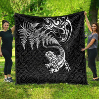 New Zealand Tuatara Tribal Tattoo Quilt Silver Fern and Maori Pattern Black Color LT03 - Polynesian Pride