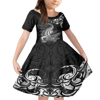 New Zealand Crocodile Tattoo and Fern Family Matching Mermaid Dress and Hawaiian Shirt Maori Pattern LT03 Daughter's Dress Black - Polynesian Pride