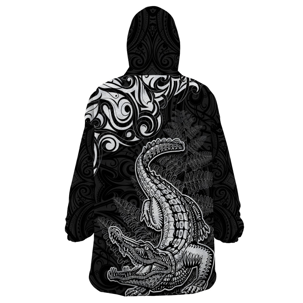 New Zealand Crocodile Tattoo and Fern Wearable Blanket Hoodie Maori Pattern LT03 - Polynesian Pride