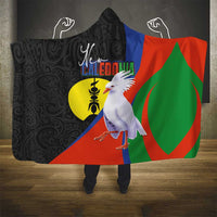 New Caledonia Hooded Blanket Kagu Bird and The Seal with Melanesian Culture LT03 - Polynesian Pride