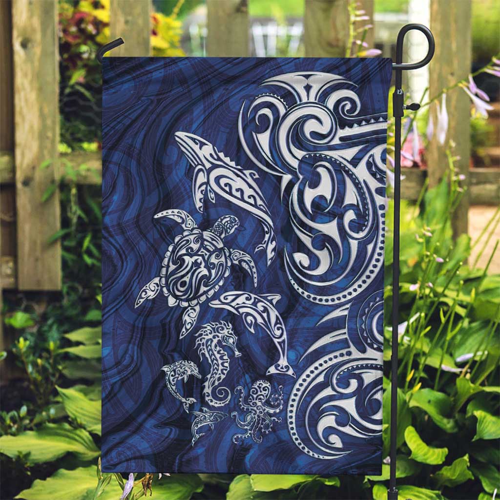 New Zealand Connecting with Seas Garden Flag Maori Tribal and Sea Animals Tattoo - White Glass Style LT03 Garden Flag Navy - Polynesian Pride