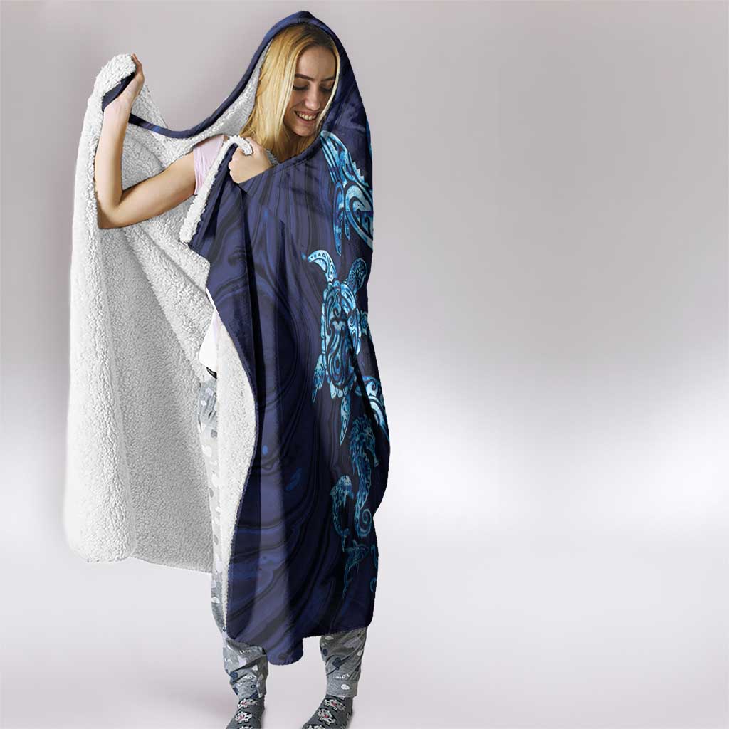 New Zealand Connecting with Seas Hooded Blanket Maori Tribal and Sea Animals Tattoo - Sea Texture Glass Style LT03 - Polynesian Pride