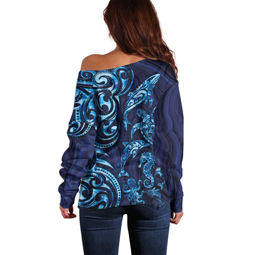 New Zealand Connecting with Seas Off Shoulder Sweater Maori Tribal and Sea Animals Tattoo - Sea Texture Glass Style LT03 - Polynesian Pride