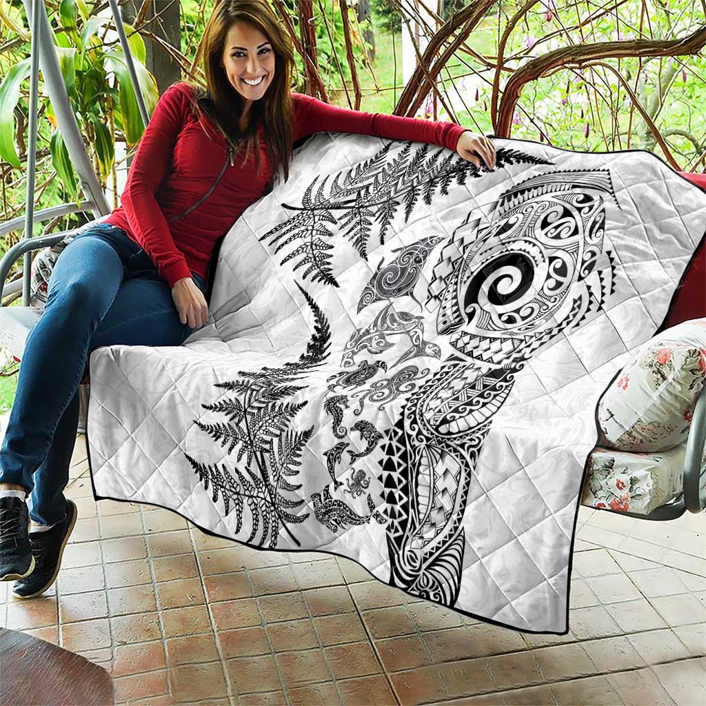 New Zealand Sea Animals Quilt with Maori Koru Tribal Tattoo and Silver Ferns White Color LT03 - Polynesian Pride