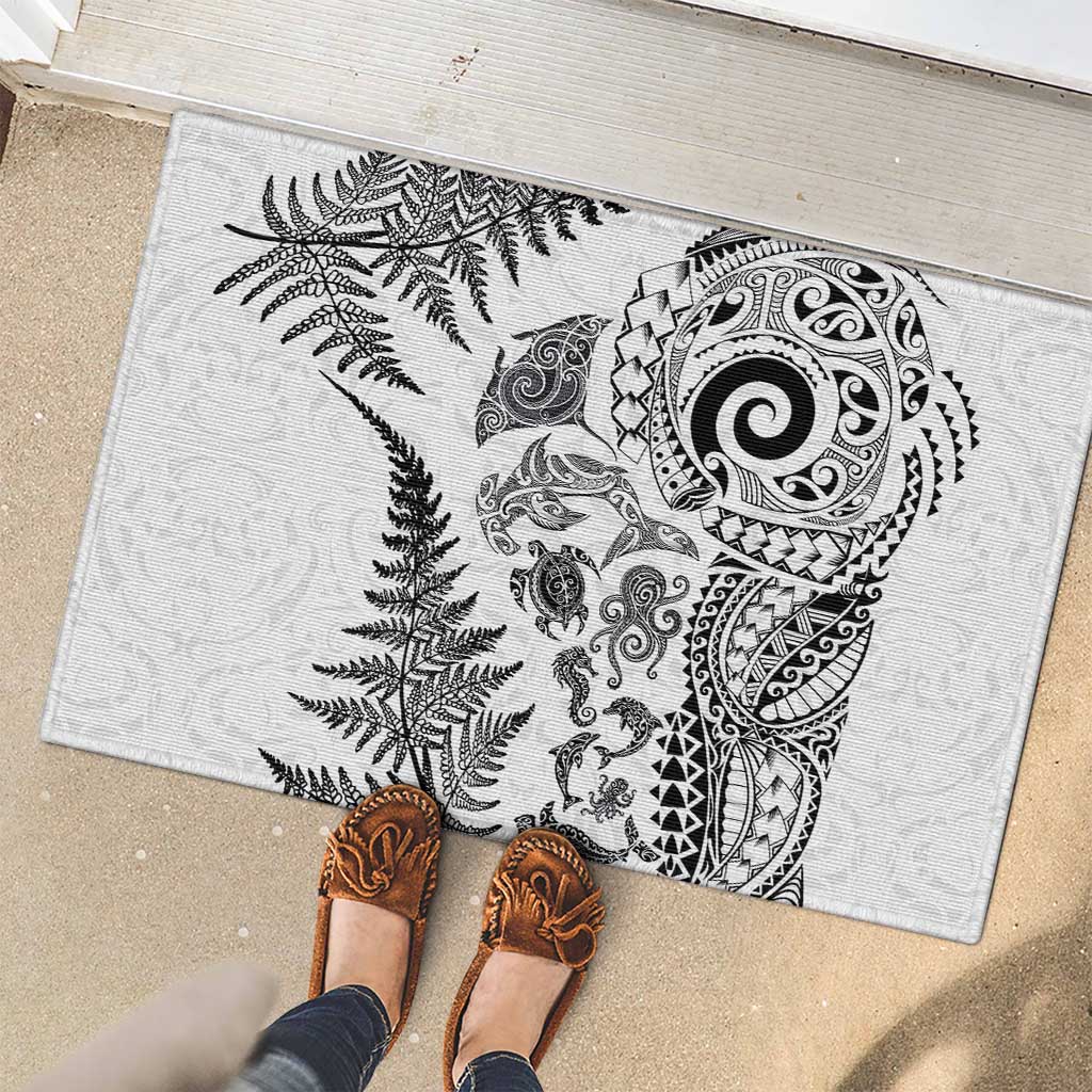 New Zealand Sea Animals Rubber Doormat with Maori Koru Tribal Tattoo and Silver Ferns White Color LT03 - Polynesian Pride