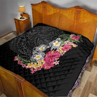 Hawaiian Tropical Flowers and Tribal Turtles Quilt Polynesian Art Motifs Black Color LT03 - Polynesian Pride