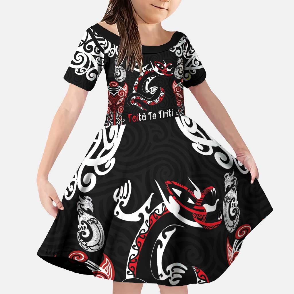 Aotearoa Toitu Te Tiriti-Maori Taniwha Family Matching Mermaid Dress and Hawaiian Shirt Toitu Te Whenua Toitu Te Reo Maori LT03 Daughter's Dress Black - Polynesian Pride