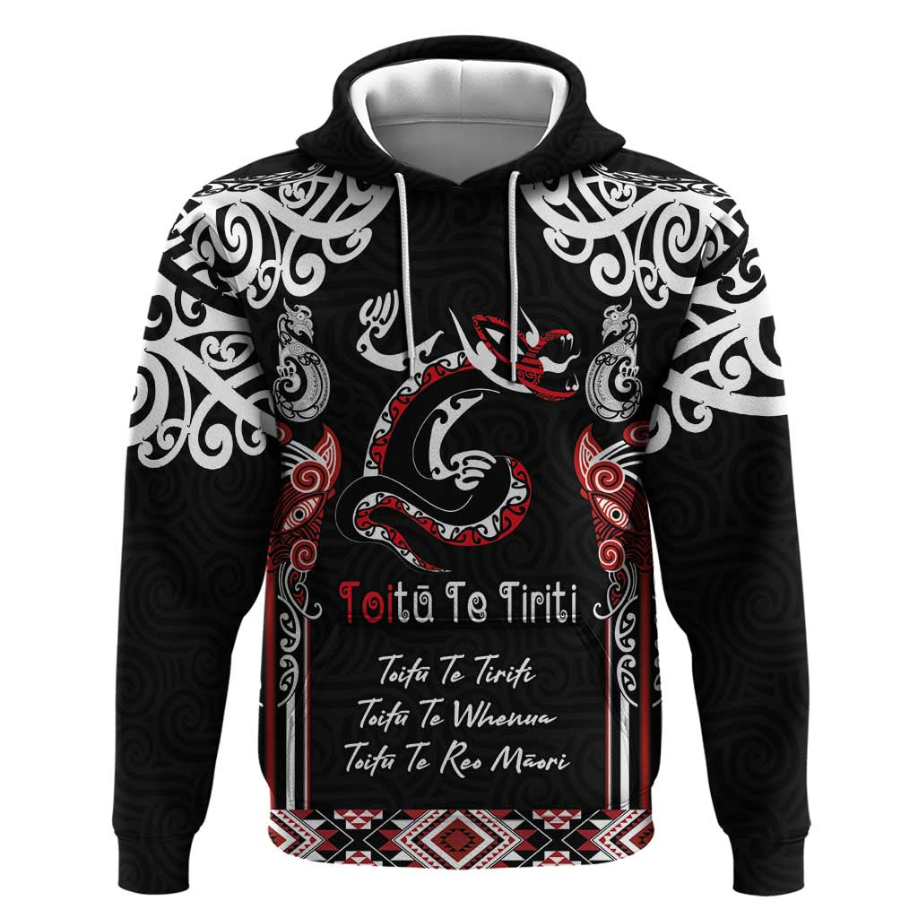 Aotearoa Toitu Te Tiriti-Maori Taniwha Hoodie Toitu Te Whenua Toitu Te Reo Maori LT03 Pullover Hoodie Black - Polynesian Pride