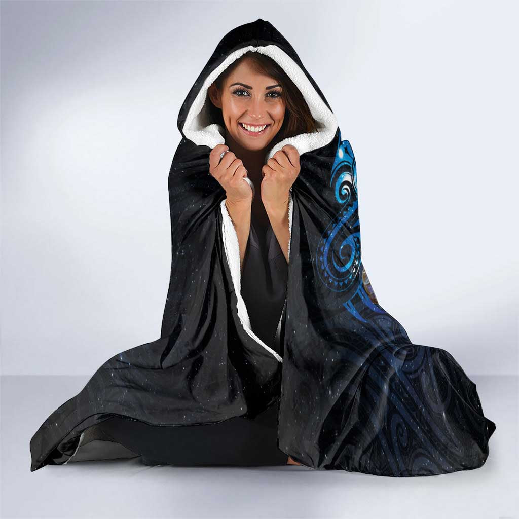 Aotearoa Matariki Hooded Blanket Maori Tribal with Silver Fern and Tui Bird Galaxy Style LT03 - Polynesian Pride