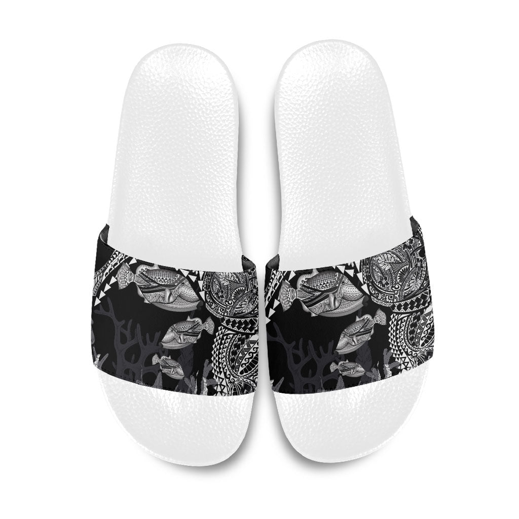 Hawaiian Reef Triggerfish Slide Sandals Polynesian Art with Tribal Humuhumunukunukuapua'a LT03 Black - Polynesian Pride