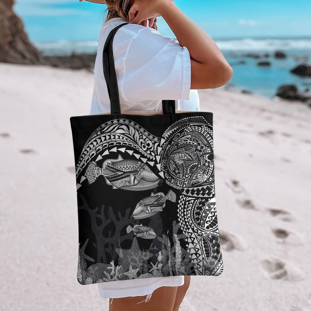 Hawaiian Reef Triggerfish Tote Bag Polynesian Art with Tribal Humuhumunukunukuapua'a LT03 - Polynesian Pride